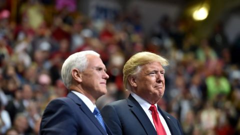 El expresidente Donald Trump y el vicepresidente Mike Pence en una foto de archivo.