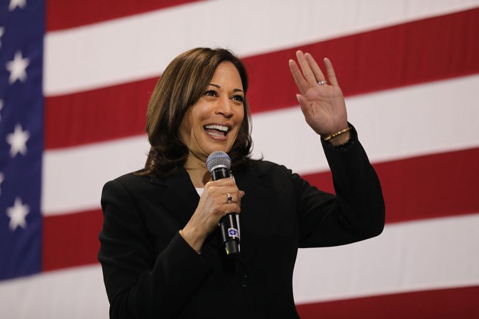 Kamala Harris dice que buscará con Joe Biden la reelección porque cree en la libertad y la democracia