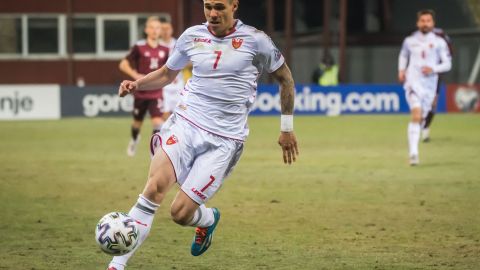 Djurdjevic representa a la selección de Montenegro.