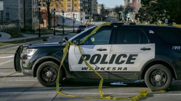 Tiroteo en parada de tráfico en Wisconsin deja dos policías muertos
