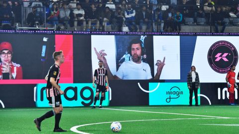 Sergio 'Kun' Agüero en una transmisión de la Kings League.