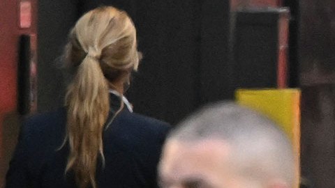 Donald Trump sale de la corte Nueva York tras declararse “no culpable” y entregarse a las autoridades