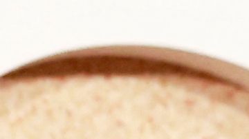 George Foreman y la actriz Sonja Sohn en la premier de "Big George Foreman" en Los Ángeles.