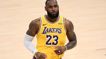 LeBron James, estrella de Los Lakers que más playera vende de la NBA.