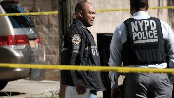 Hombre de Nueva York es acusado de disparar fatalmente a una mujer que se detuvo por error en la entrada a su casa