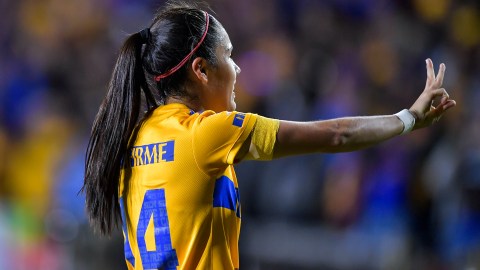 Jugadora de Tigres de la UANL.