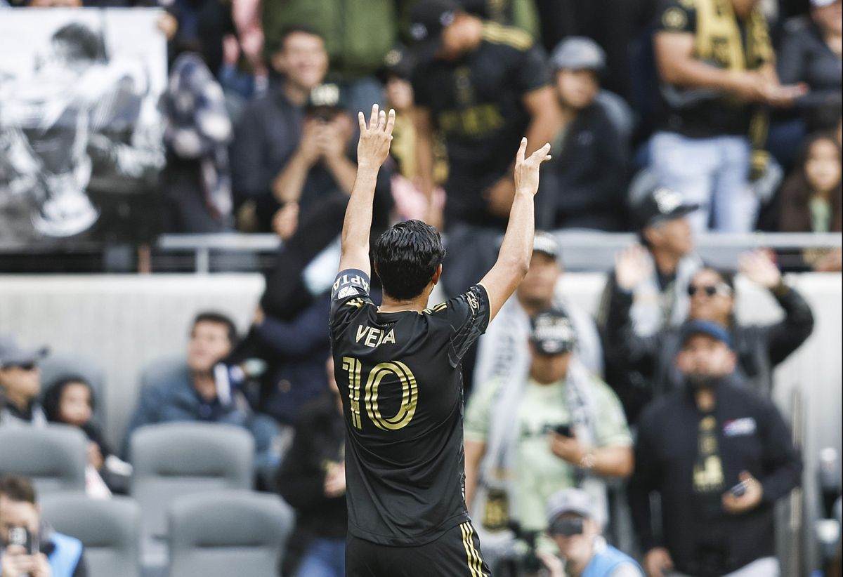 Carlos Vela tiene cuatro goles.