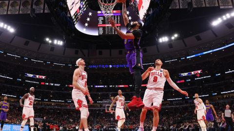 Partido entre Chicago Bulls y LA Lakers en el United Center.