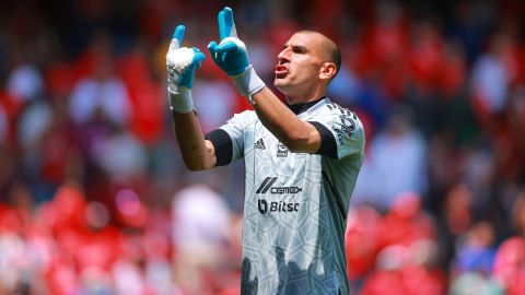 Nahuel Guzmán tuvo problemas con los aficionados del Toluca.