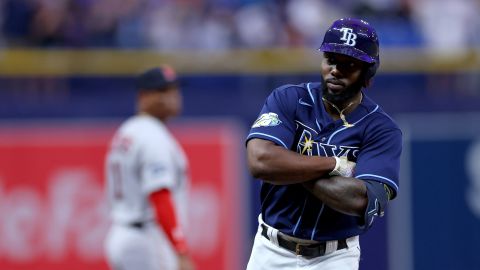 Randy Arozarena bateó otro cuadrangular ante Boston.