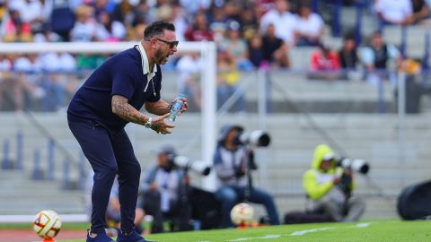 Antonio 'Turco' Mohamed, entrenador de los Pumas de la UNAM.