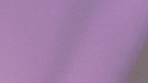 Lele Pons y Guaynaa en la alfombra roja de los Latin AMAs 2023.