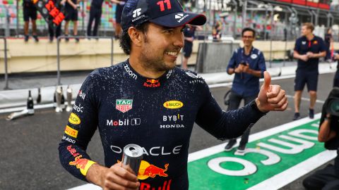 Sergio 'Checo' Pérez, piloto mexicano de Fórmula 1 tras ganar el Gran Premio de Azerbaiyán 2023.