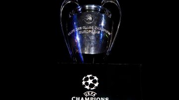 Trofeo UEFA Champions League.