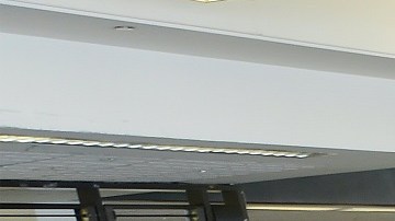 El FBI sugiere a los usuarios de celulares llevar su cargados eléctrico.