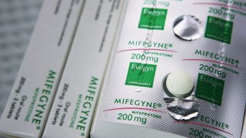 Gobierno de EE.UU. hará "lo posible" para que píldora abortiva siga disponible