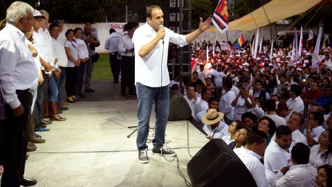 Cuauhtemoc Blanco.