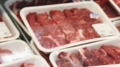 La investigación destaca que las bacterias multirresistentes pueden propagarse de los animales a los humanos a través de la cadena alimentaria. / Foto: Getty Images