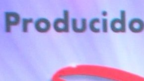 Julián Figueroa, actor y cantante, junto a su hijo "Juliancito" en un show de Disney en México.