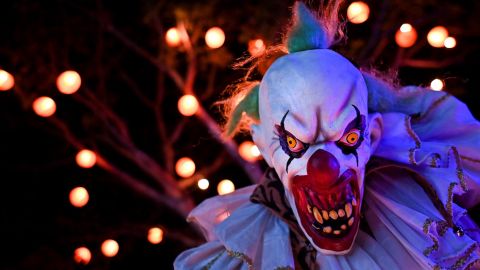 Más de 30 años después de haberse disfrazado de payaso para matar a la esposa de su supuesto amante, una mujer de Florida se declaró culpable. / Foto: AFP/Getty Images