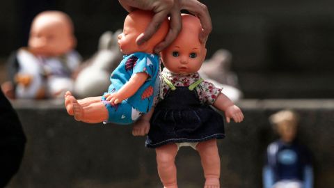 Profesor de California fue detenido por intentar concertar la violación de una niña de 7 años