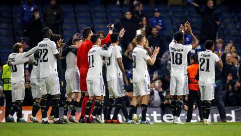 Real Madrid celebra su triunfo ante el Chelsea y una nueva clasificación a semifinales de Champions.