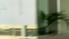 Shakira dejando Barcelona con Milan y Sasha. Foto: Zuma Press/The Grosby Group