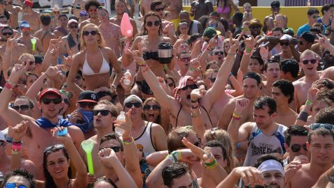 Los estudiantes estadounidenses suelen viajar a las playas mexicanas durante las vacaciones de promavera. / Foto: Getty Images