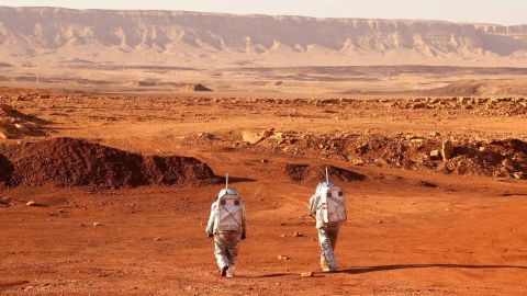 La teoría examina las necesidades físicas a largo plazo de los seres humanos que viven lejos de la Tierra. / Foto: AFP/Getty Images
