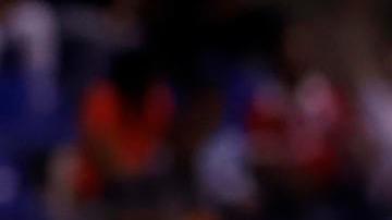 Tiago Volpi del Toluca celebra hoy un gol de su equipo contra el Puebla.