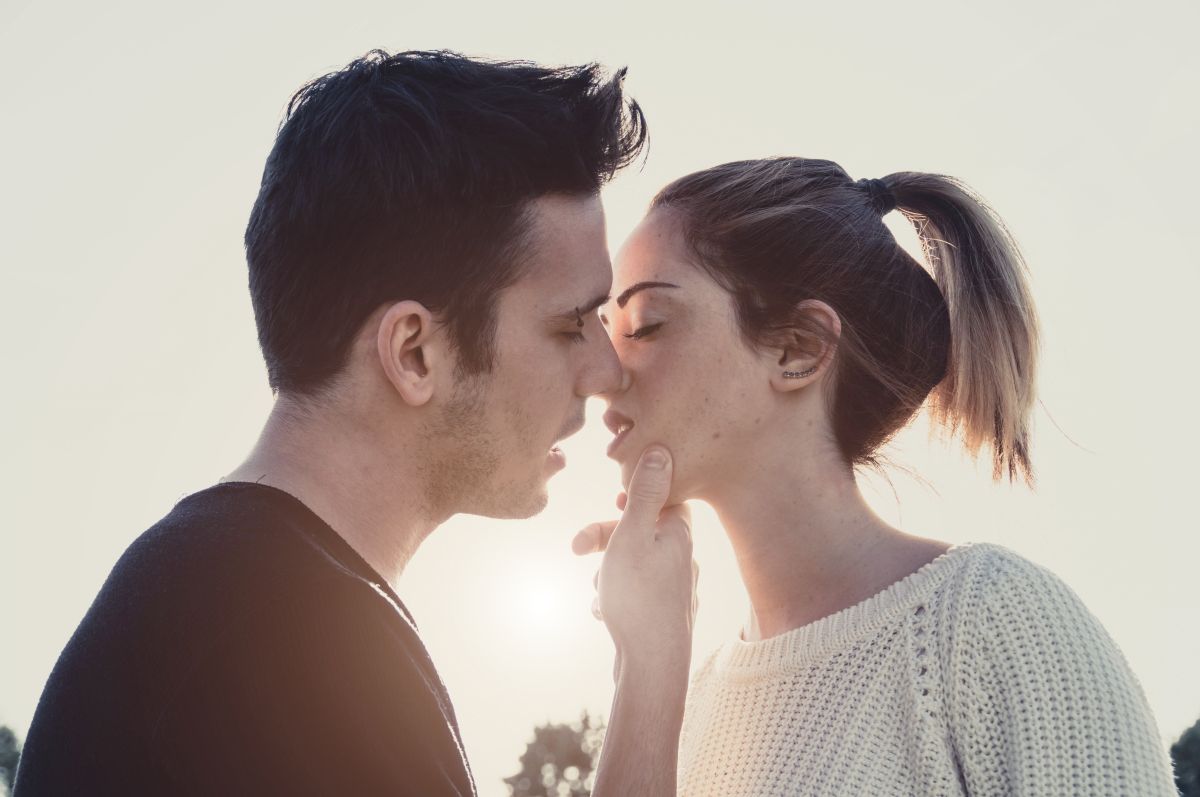 international-kissing-day-2023-which-zodiac-sign-is-the-best-kisser