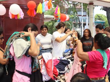 Migrantes se preparan en sur de México para salir en un "viacrucis" hacia la capital mexicana.