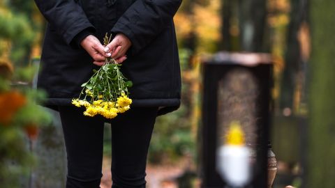Un ritual de despedida puede ayudarte a sobrellevar el dolor de una pérdida.