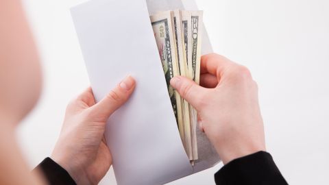 Los rituales de la prosperidad sirven para atraer el dinero.