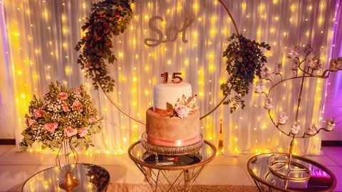 5 ideas de decoración para tu fiesta de quinceaños sin gastar demasiado dinero