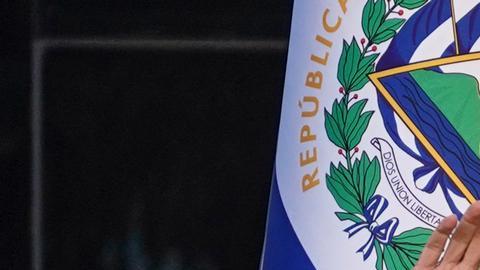 Nayib Bukele: en Latinoamérica hay periodistas "pagados por Soros"