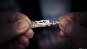 El fentanilo es un opioide sintético hasta 50 veces más fuerte que la heroína y 100 veces más fuerte que la morfina.