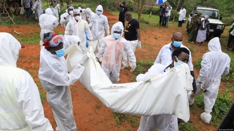 Kenia encuentra más cuerpos tras la "masacre de Shakahola"