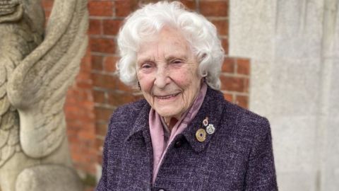 Betty Webb, testigo de la historia.