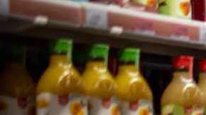 Los investigadores analizaron 25 metales tóxicos y oligoelementos diferentes en las bebidas analizadas. / Foto: AFP/Getty Images