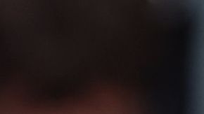 Daniel Ricciardo y Anne Hathaway en la Met Gala 2023.