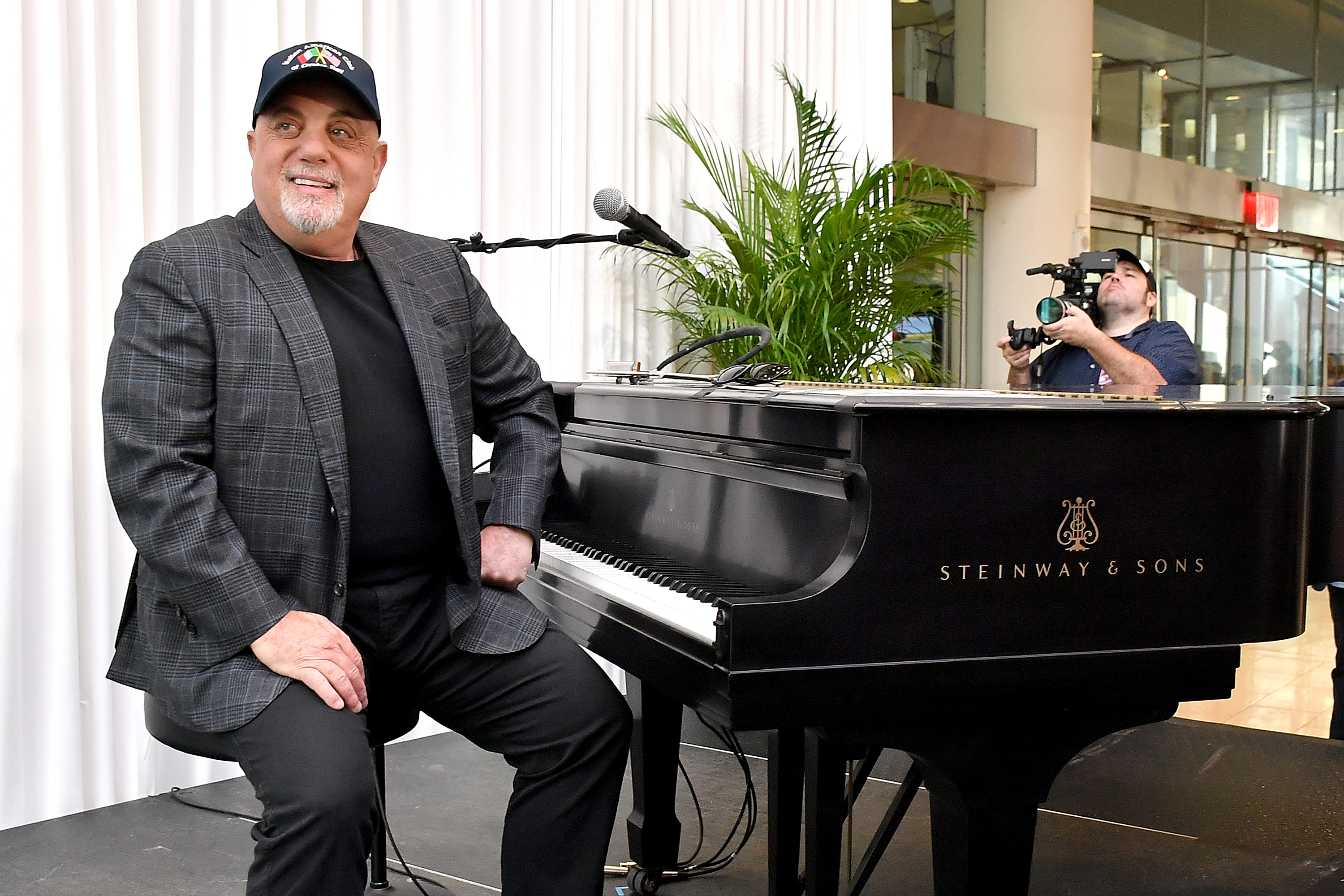 Conoce La Increíble Mansión De $49,000,000 De Dólares Que Billy Joel ...