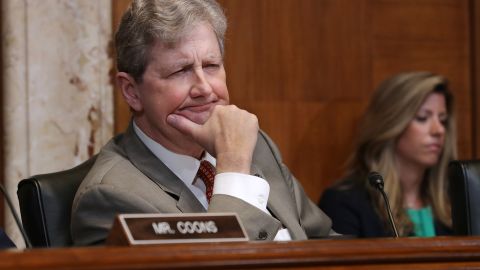 El senador republicano, John Kennedy.