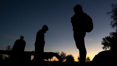 Al menos 50 migrantes fueron secuestrados por hombres armados en norte de México, algunos escapan