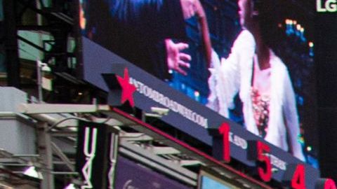 Manifestantes protestan en apoyo de Ucrania, en Times Square, Nueva York, el 24 de febrero de 2022.