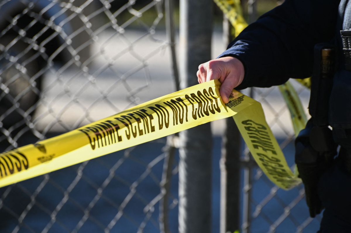 Se ordenó la detención del joven con una fianza de $10 millones.