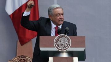 Mexican President Andres Manuel Lopez Obrador delivers a speech after a demonstration following the president's call for the 85th anniversary of the nationalization of oil in the middle of a controversy on electoral reform at the Zocalo square in Mexico City on March 18, 2023. (Photo by RODRIGO ARANGUA / AFP) (Photo by RODRIGO ARANGUA/AFP via Getty Images)