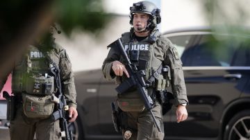 Audio de la policía revela el caos durante el tiroteo en centro comercial de Texas
