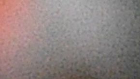 Pep Guardiola celebra uno de los goles del Manchester City; al fondo, Carlo Ancelotti lo observa.