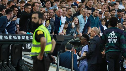 Vinicius tuvo varios altercados con los aficionados del Valencia.